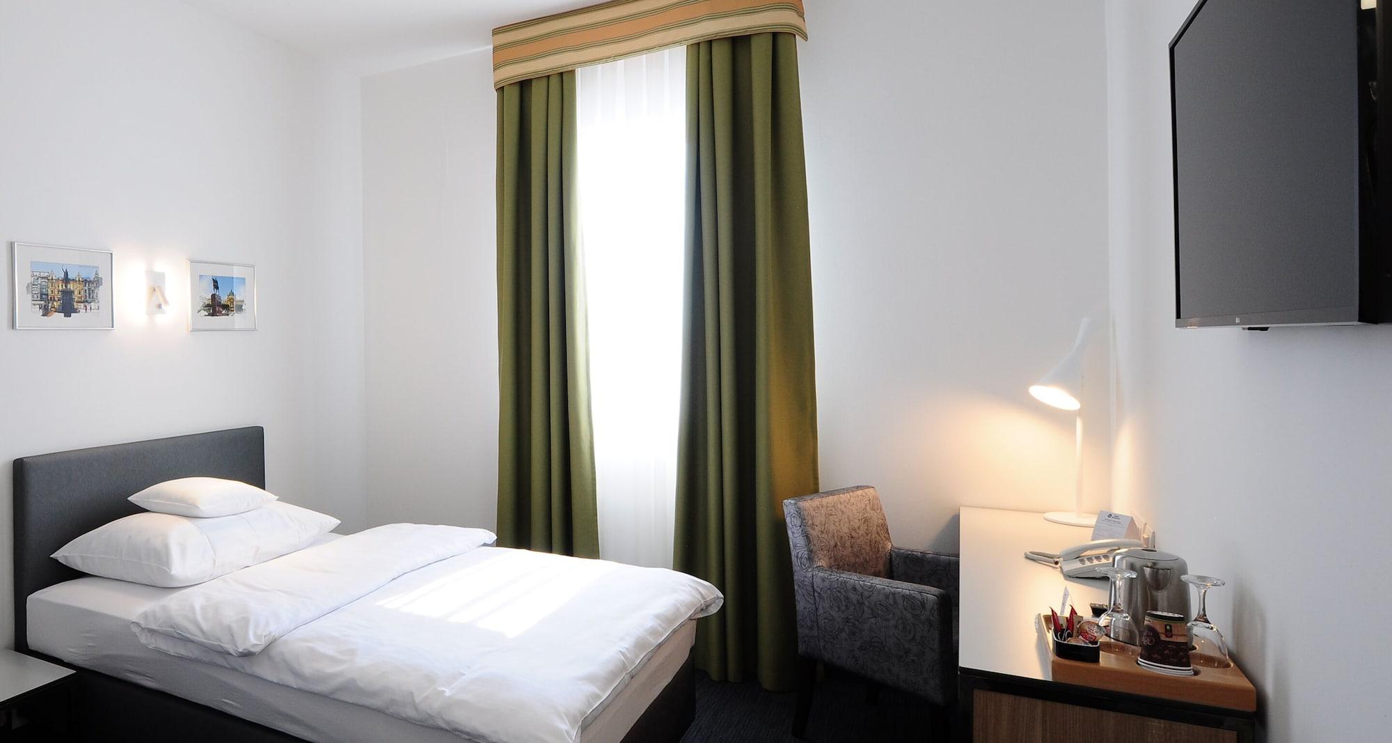 Best Western Airport Hotel Stella Velika Mlaka Zewnętrze zdjęcie
